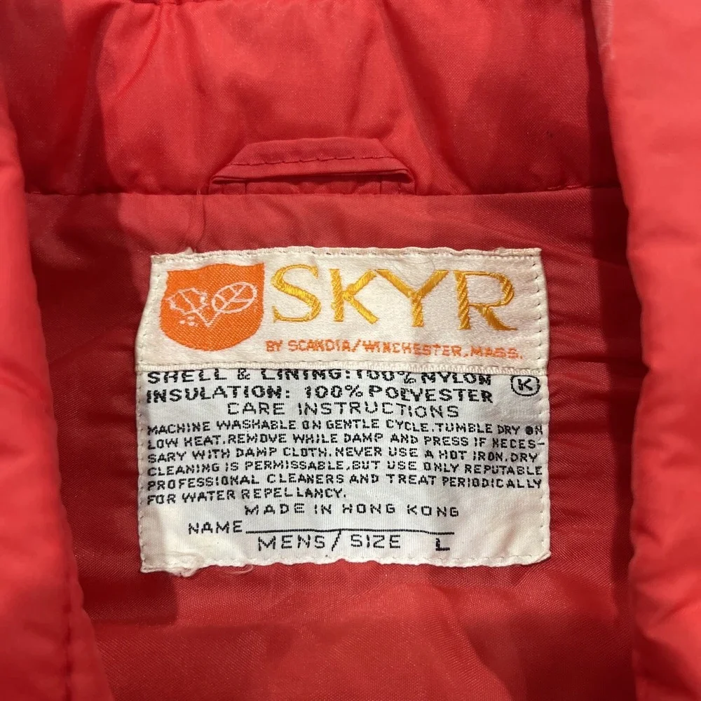 Vintage Red Nylon Ski Jacket Men's Size Large SKYR Made In‎ Hong Kong